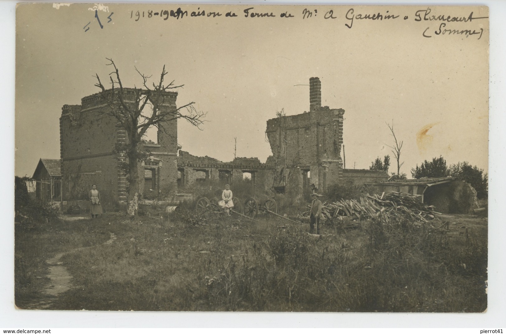 GUERRE 1914-18 - FLAUCOURT - Belle Carte Photo Animée Du Village En Ruines (Ferme ) - Autres & Non Classés