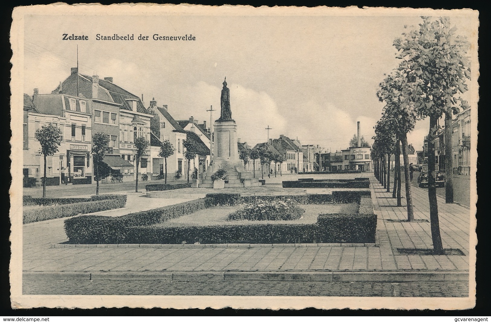 ZELZATE   STANDBEELD DER GESNEUVELDE - Zelzate