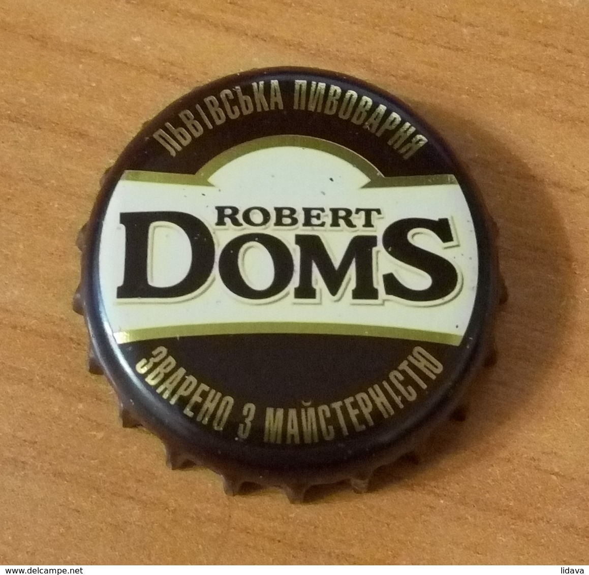 Beer Bottle Cap Capsule Kronkorken Ukraine Lviv Robert DomS - Bier