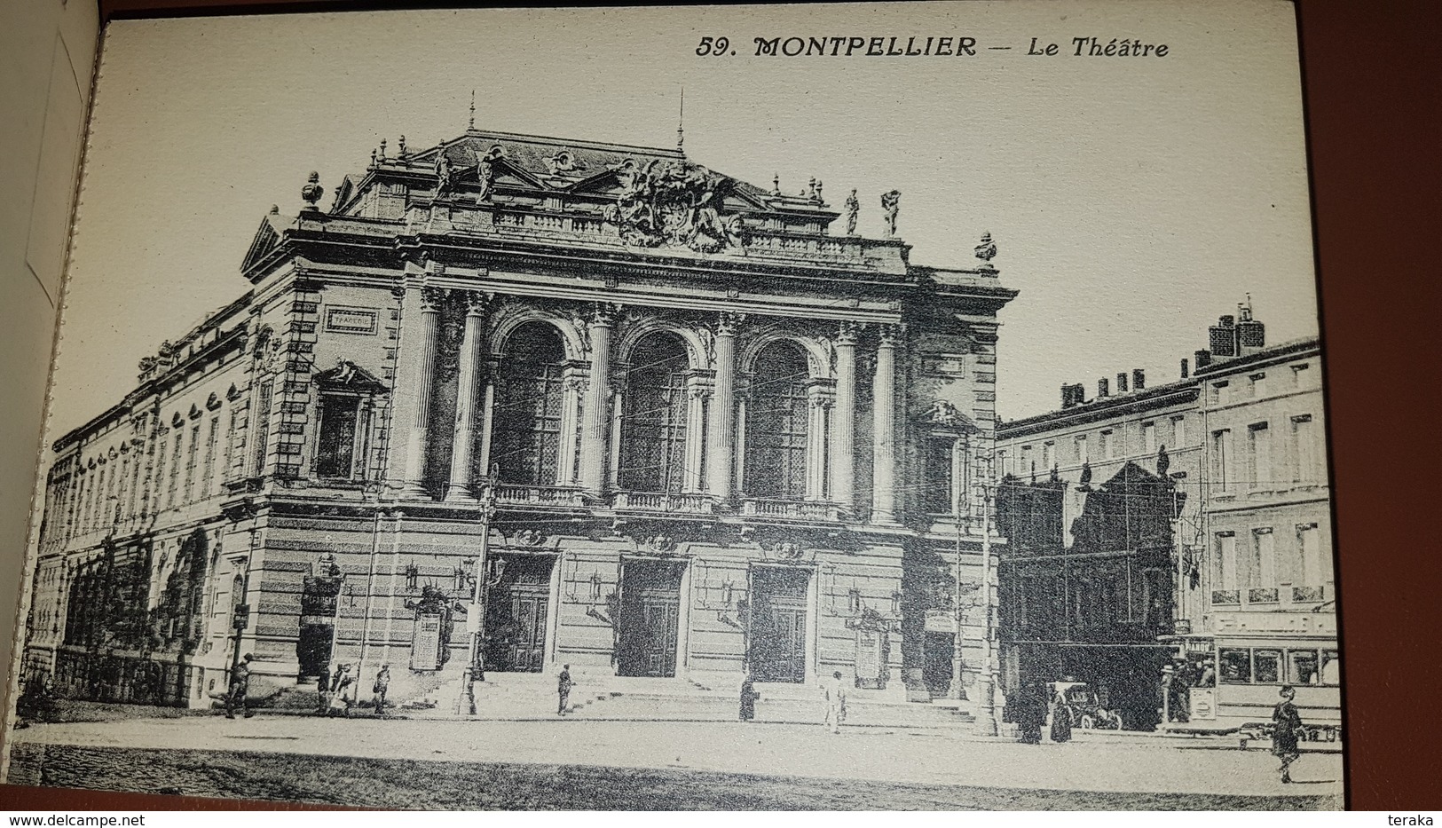 Album souvenir de 12 CPA de Montpellier