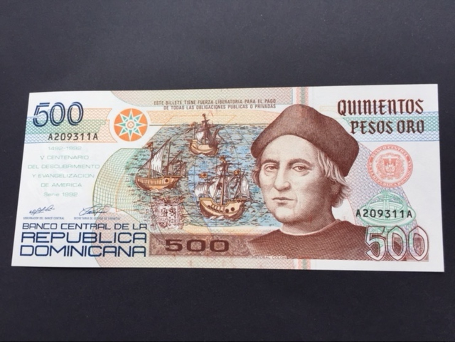 DOMINICAN REP P140 500 PESOS 1992 UNC - Dominicaine