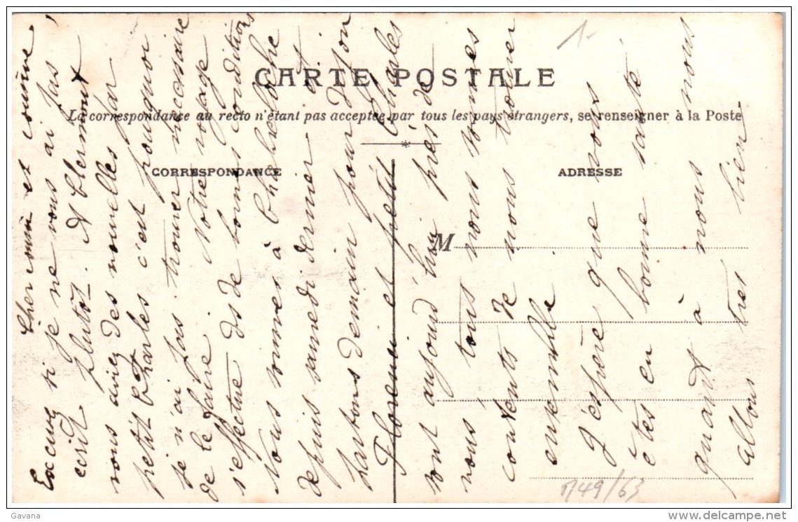 63 CHABRELOCHE - Groupe Scolaire - Autres & Non Classés