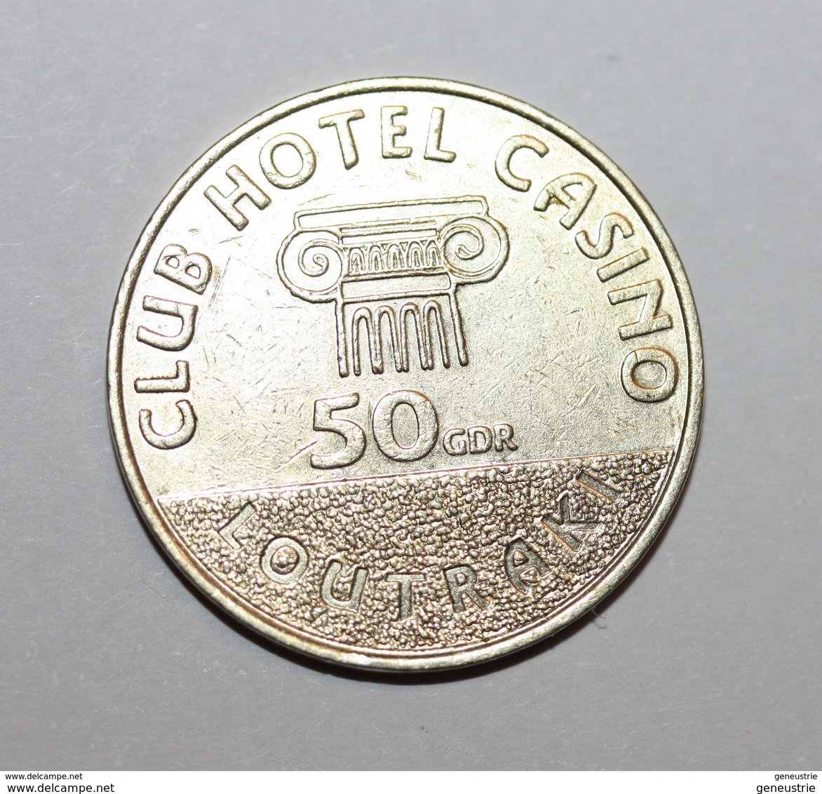 Jeton De Casino Grec "50 Drachme - Club Hotel Casino - Loutraki" Greek Casino Token - Casino