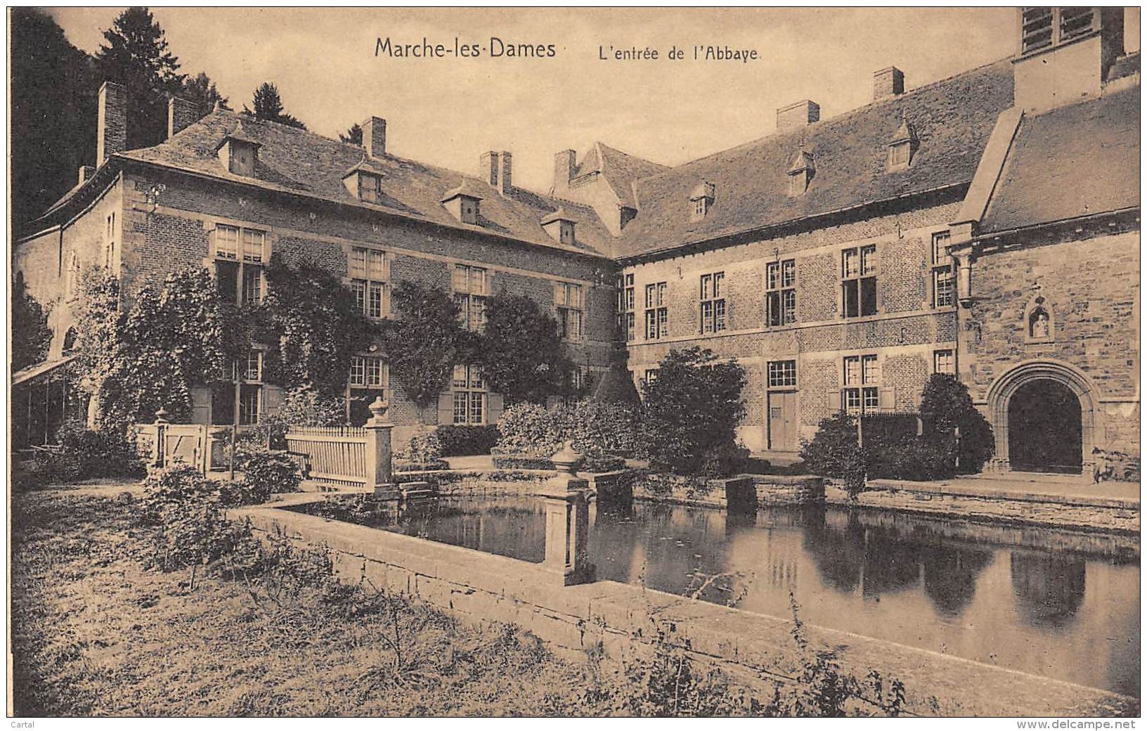 MARCHE-les-DAMES - L'entrée De L'Abbaye - Namur