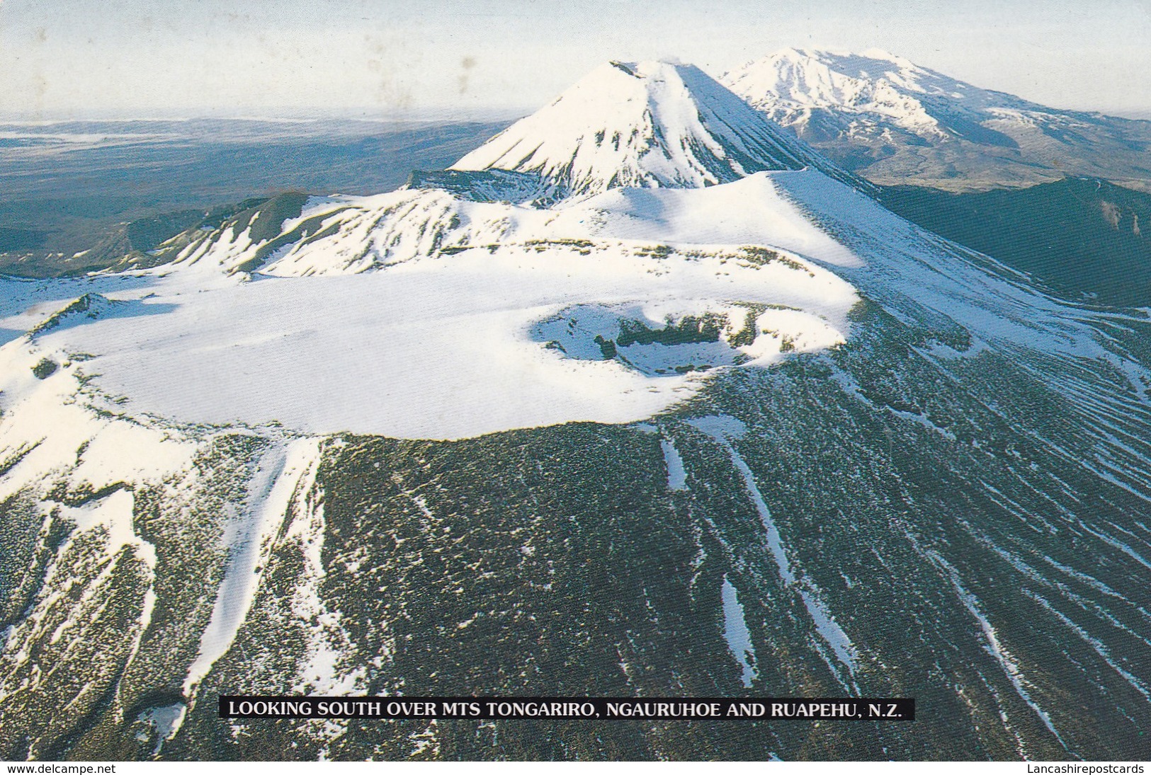 Postcard  New Zealand Looking South Over Mts Tongariro Ngauruhoe And Ruapehu PU 1996 My Ref  B23107 - New Zealand