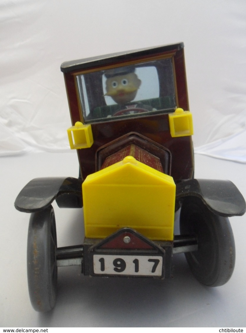 VOITURE ANCIENNE  EN TOLE   LONG 20 CM  LARGEUR 10 CM - Toy Memorabilia