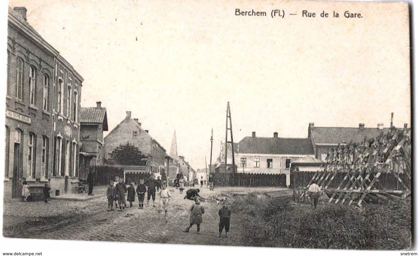 Belgie - Belgique - Berchem (Flandre) - Rue De La Gare - Kluisbergen