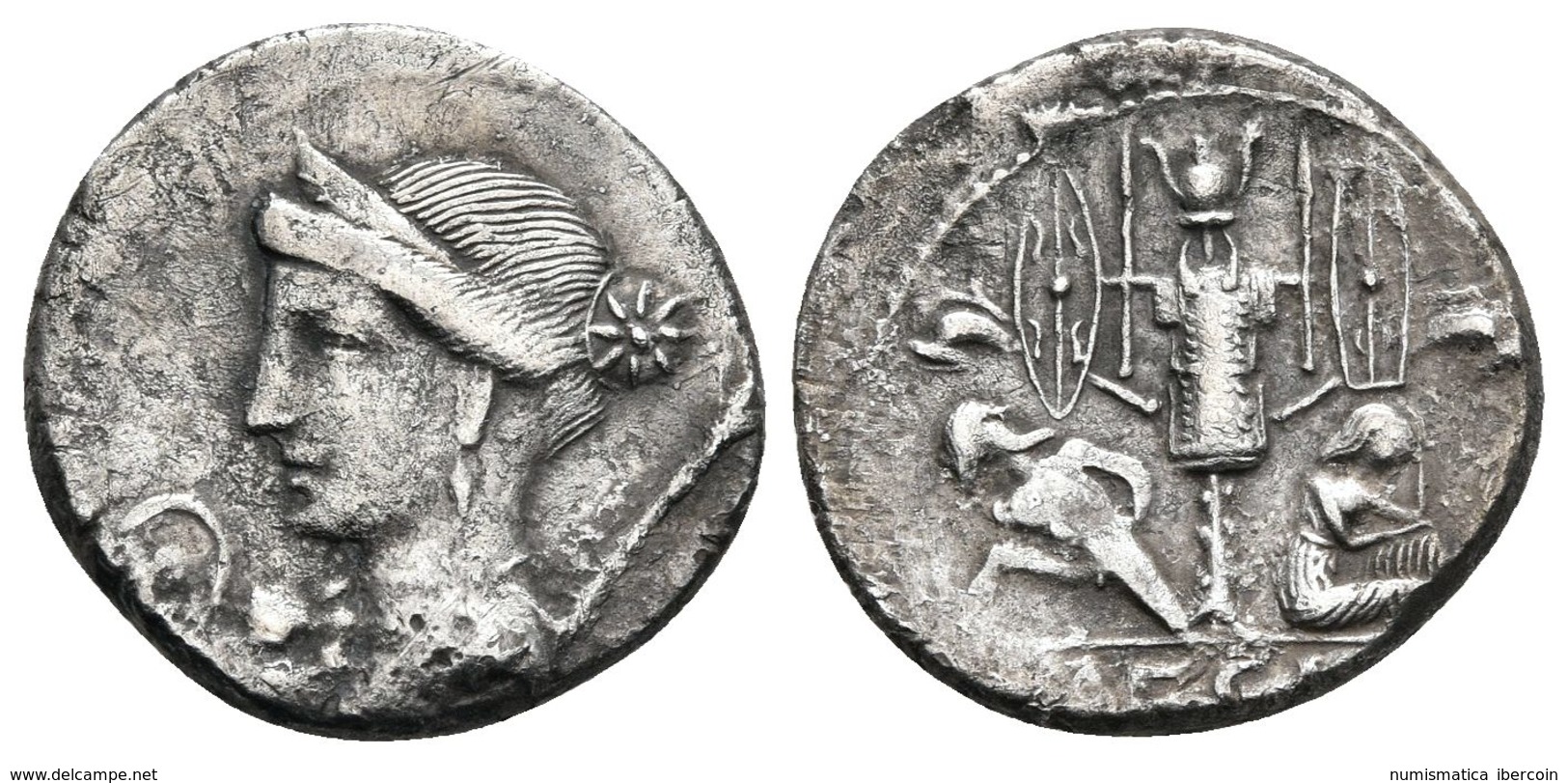 JULIO CESAR. Denario. 46-45 A.C. Ceca Militar Móvil (Hispania). A/ Busto Drapeado De Venus A Izquierda, Delante Lituus Y - Republic (280 BC To 27 BC)