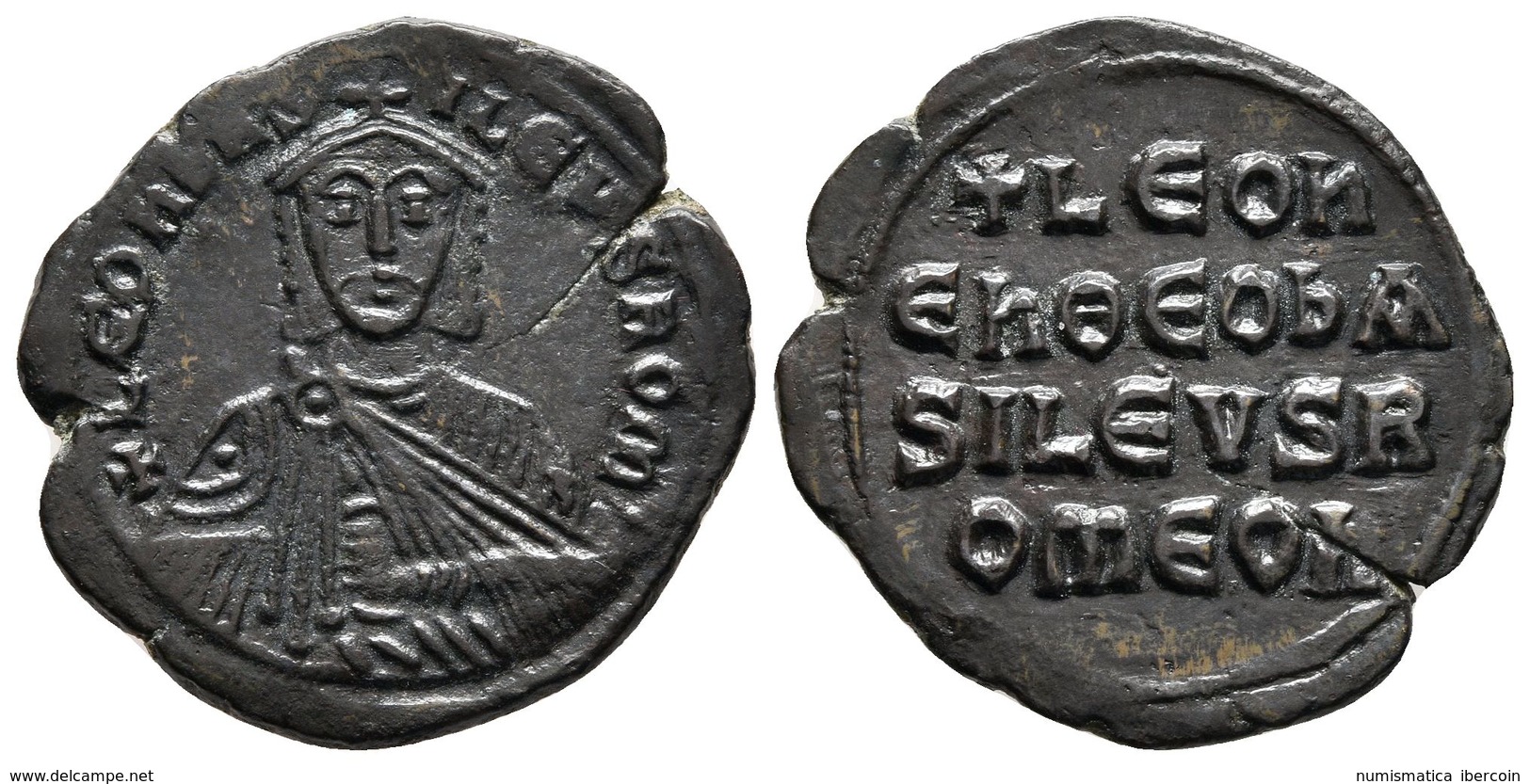 LEO VI EL SABIO. Follis. 886-912 D.C. Constantinopla. A/ Busto Coronado De Frente Sosteniendo Akakia + LEON BASILEVS ROM - Byzantine