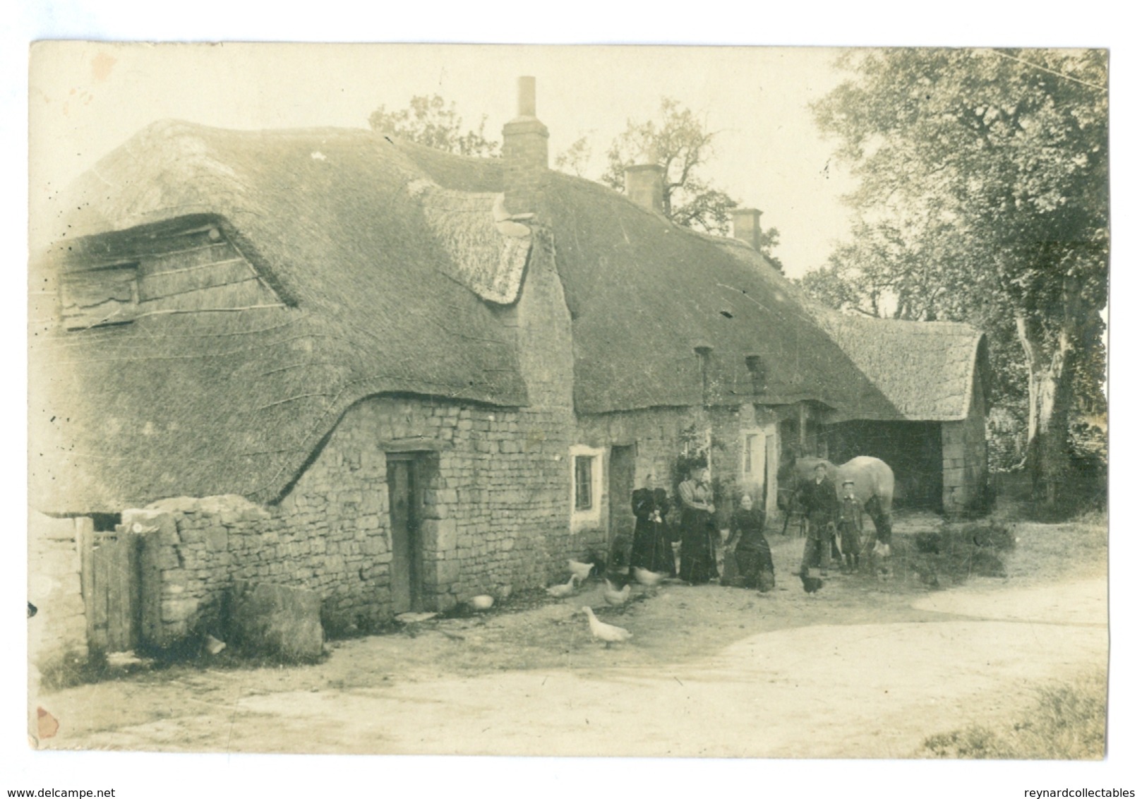 Vintage, UK, A Cotswold Smithy, Nice Social History Real Photo Pc, Unused. - Autres & Non Classés