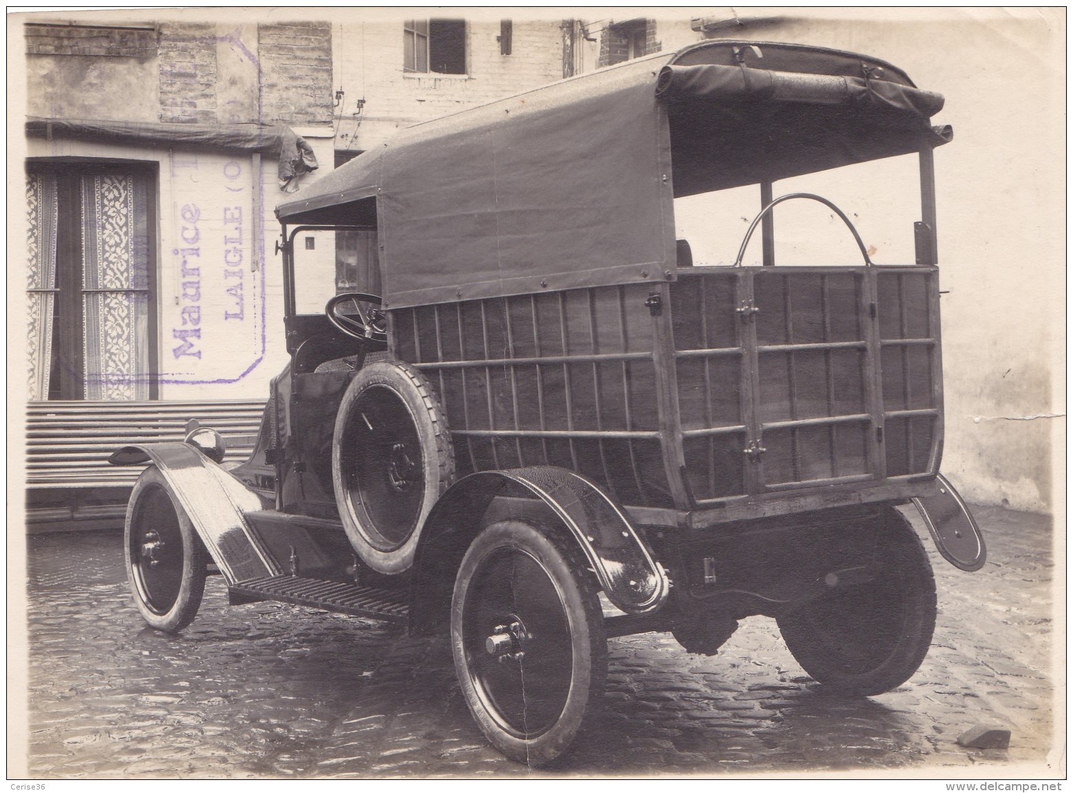 Photographie Automobiles Grand Garage Maurice Tigé à L'Aigle (Orne) - L'Aigle