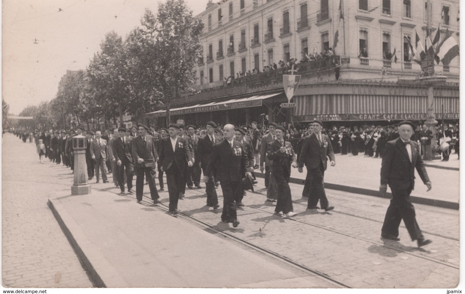 Carte Photo : Toulouse , Grand Café Glacier Des Américains , Défilé Cérémonie Des Anciens Combattants - Toulouse