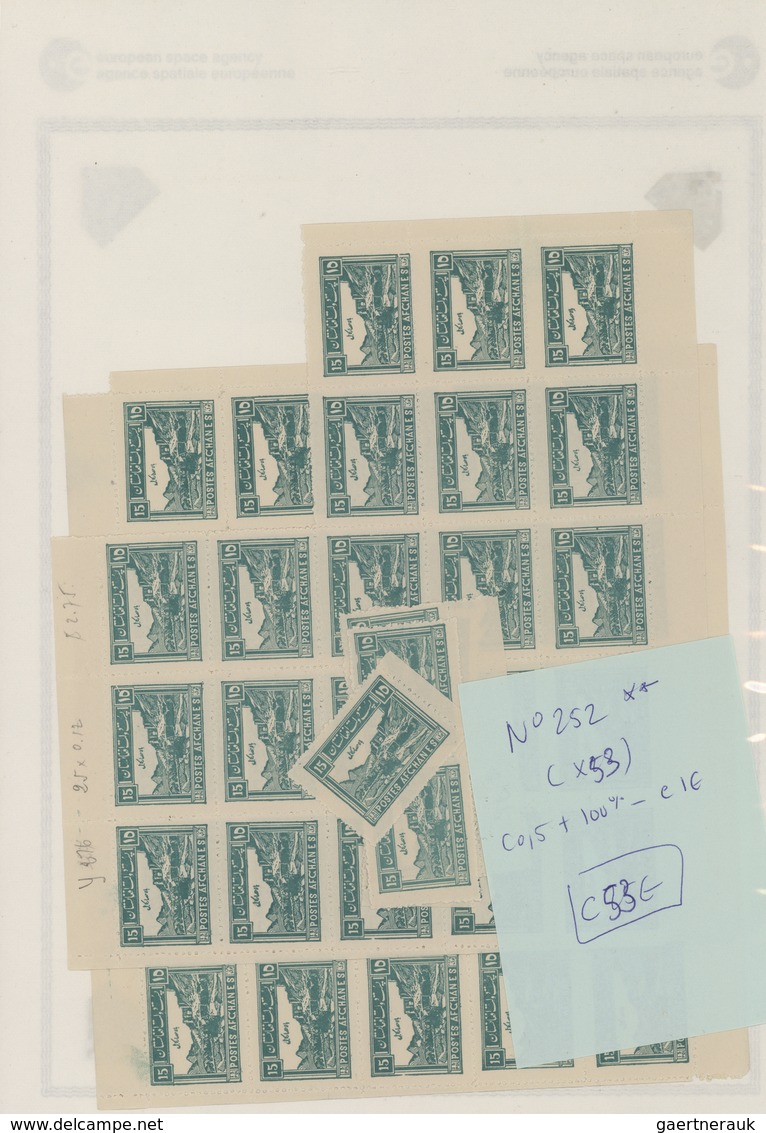 Afghanistan: 1930/1950 (ca): more then MNH 600 values in sheets and sheet parts, many different stam