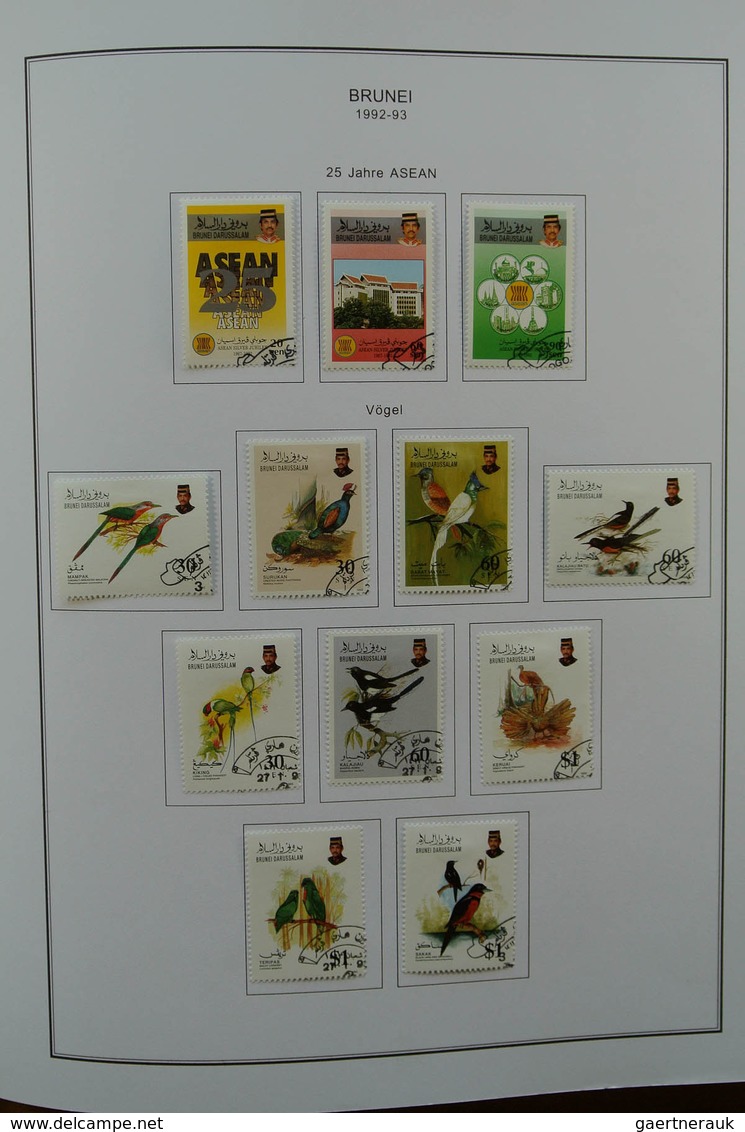 Brunei: 1895-2001. MNH, mint hinged and used collection Brunei 1895-2001 in album. Collection contai