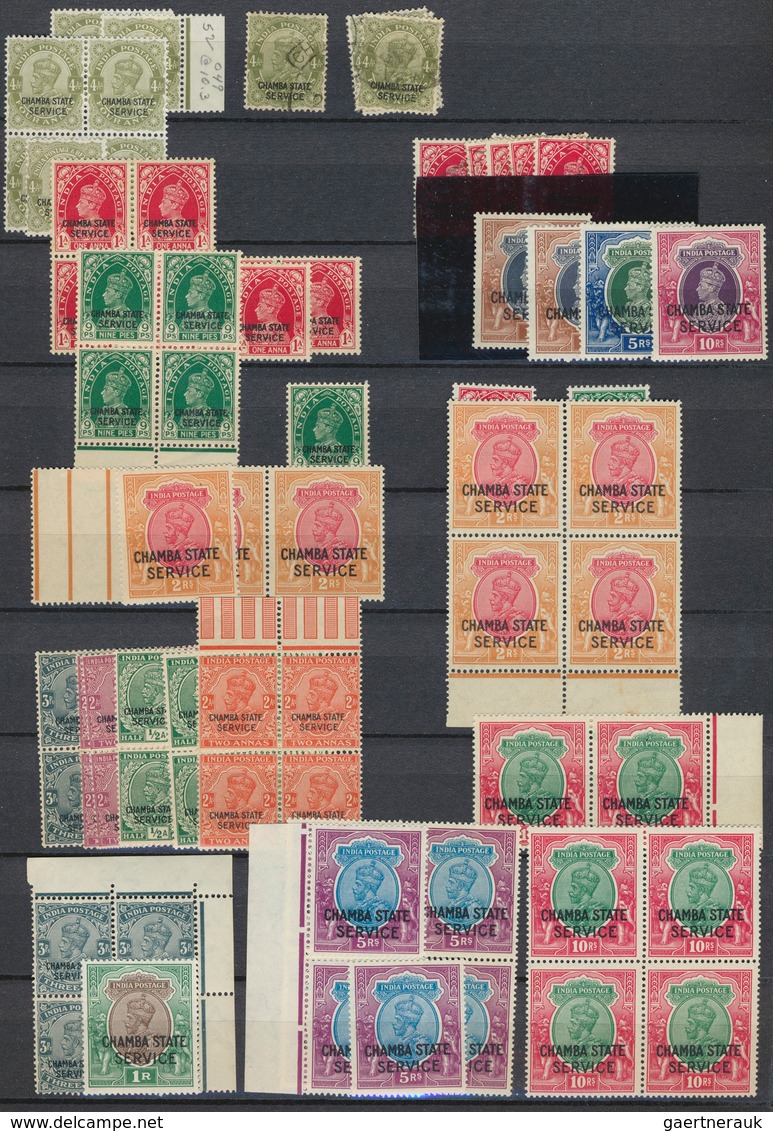 Indien - Konventionalstaaten: CHAMBA 1887-1947: Mint And Used Collection Plus Duplication In Two Bul - Autres & Non Classés