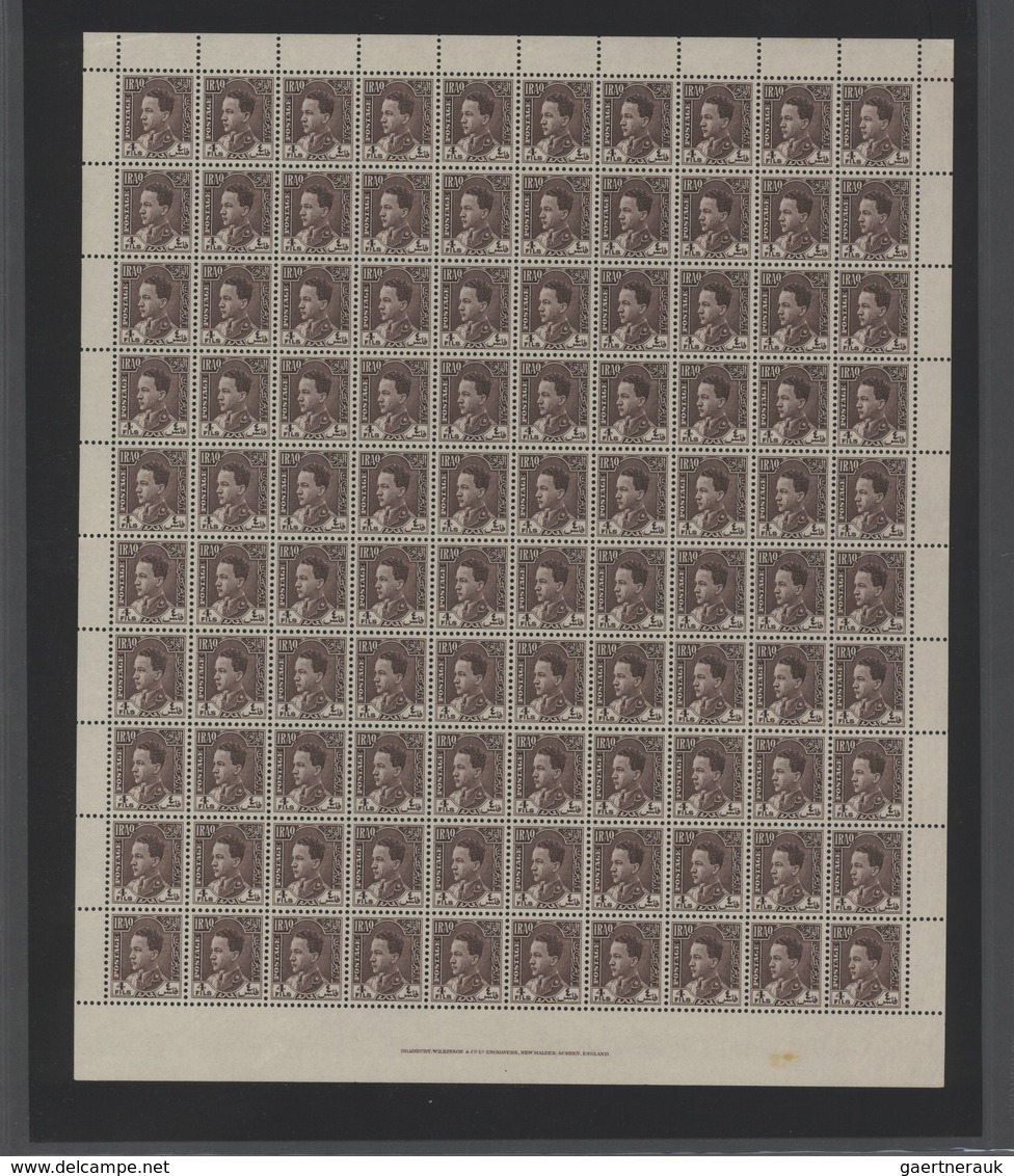 Irak: 1940-2000, Large Album Containing Early Complete Sheets Postage And Service Stamps, Overprinte - Irak