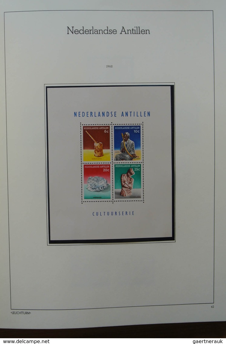 Niederländische Antillen: 1889-2009. Very well filled, MNH, mint hinged and used collection Netherla