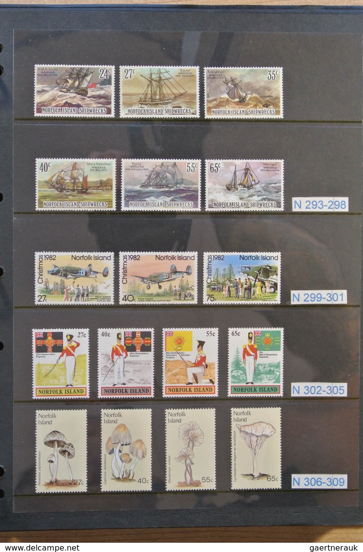 Norfolk-Insel: 1947-2007. Extensive, MNH collection Norfolk 1947-2007 in 2 albums, together with 5 a