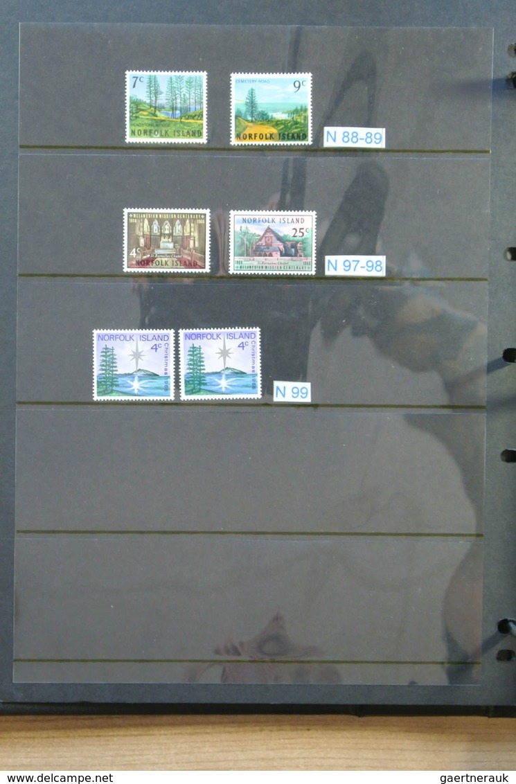 Norfolk-Insel: 1947-2007. Extensive, MNH collection Norfolk 1947-2007 in 2 albums, together with 5 a