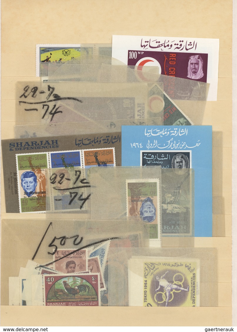 Schardscha / Sharjah: 1963/1972, mint and used collection/accumulation in a binder with plenty of ma