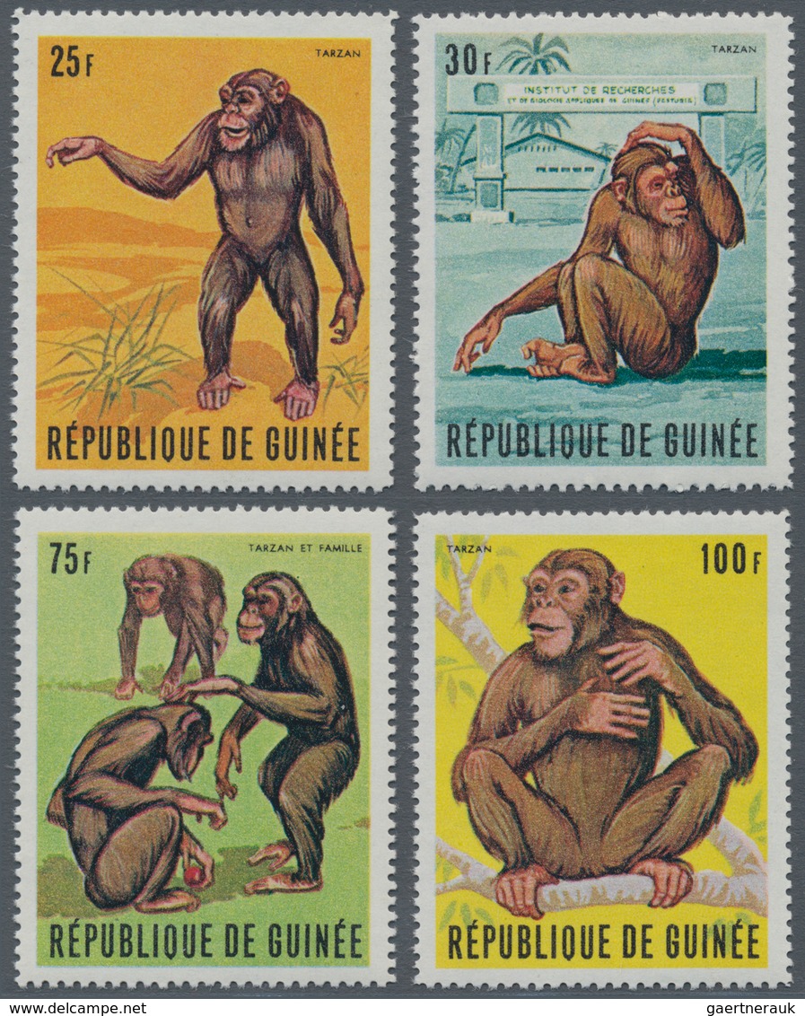 Thematik: Tiere-Affen / Animals-monkeys: 1969, GUINEA: Chimpanzee (Pan Troglodytes) Complete Set Of - Mono