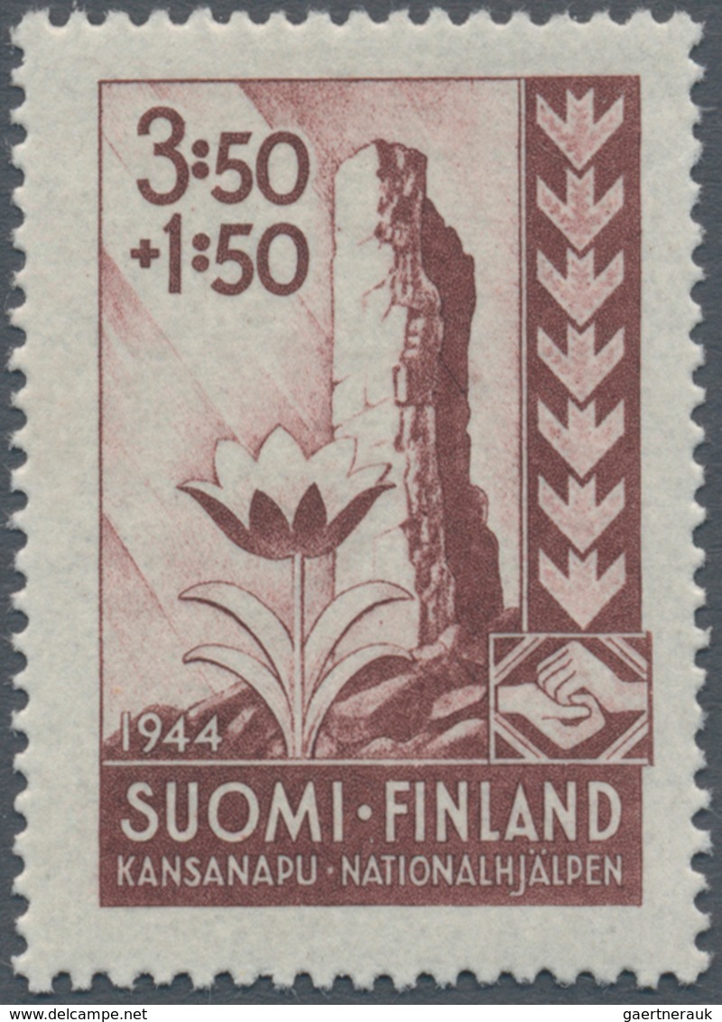 Finnland: 1944, National Relief Fund 3.50+1.50mk. 'ruins And A Flower' Large Lot With 2.850 Stamps I - Nuevos