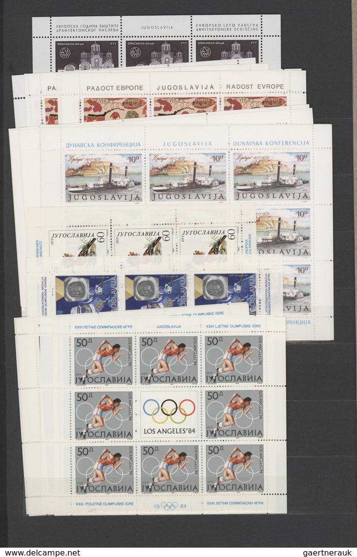 Jugoslawien: 1945/2003, Almost Exclusively Unmounted Mint Stock In Five Albums (only Very Few Are Hi - Oblitérés