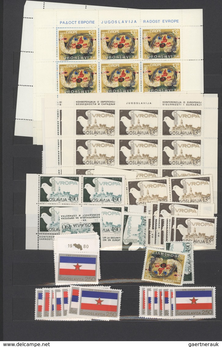 Jugoslawien: 1945/2003, almost exclusively unmounted mint stock in five albums (only very few are hi