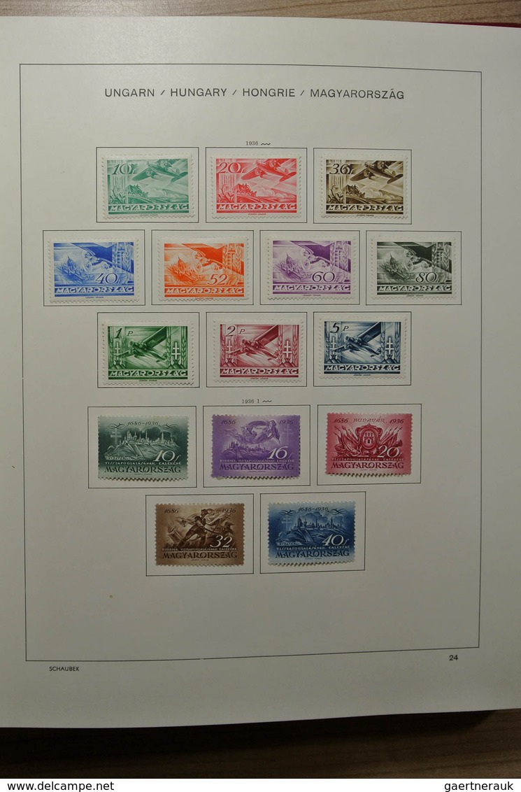 Ungarn: 1871-2000. Mostly mint hinged collection Hungary 1871-2000 in 4 Schaubek albums. From 1913 o