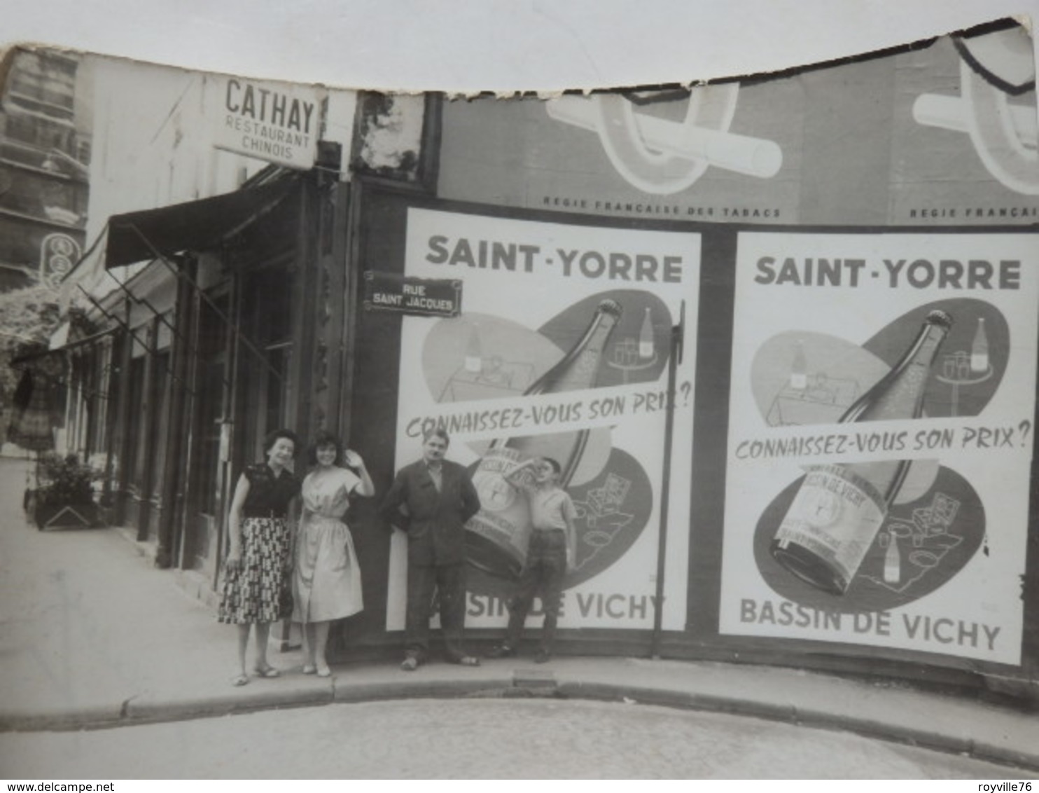 Photographie De La Publicité Vichy Saint-Yorre. - Lieux