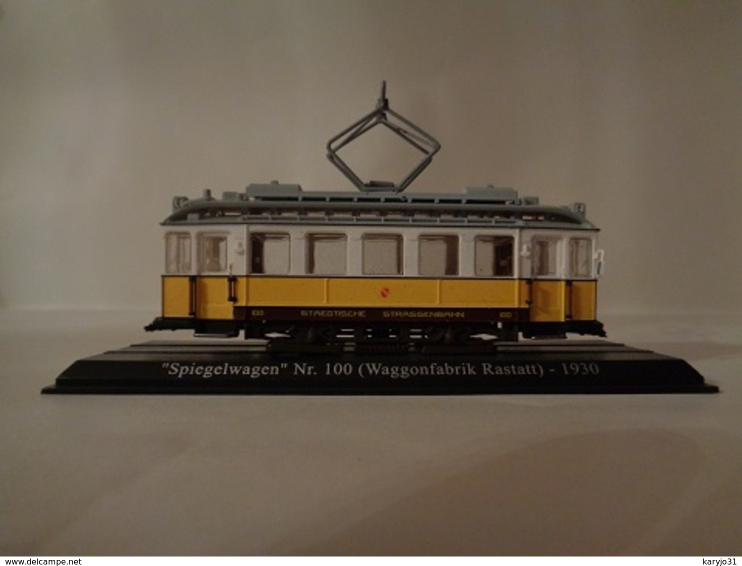 TRAMWAY  SPIEGELWAGEN N°100 ( WAGGON-FABRIK RASTATT ) KARLSRUE 1930 -1/43  Avec Notice - Echelle 1:87