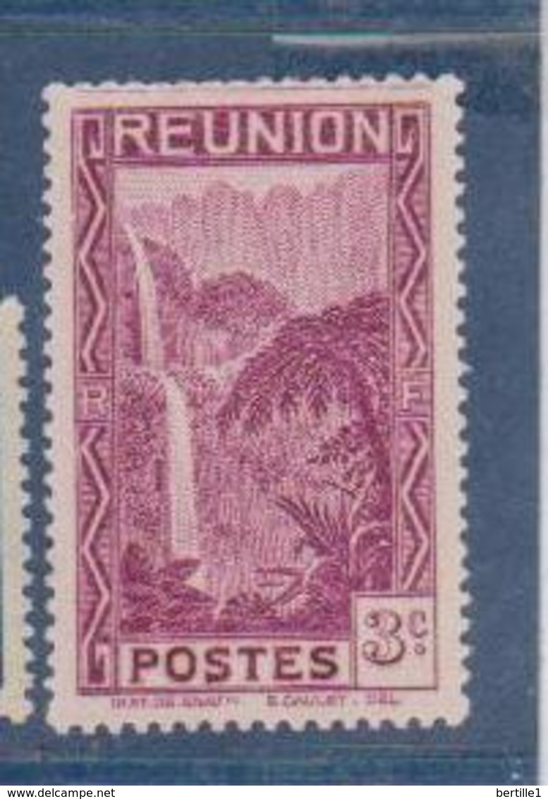REUNION             N°  YVERT  :   163     NEUF AVEC  CHARNIERES      ( Charn 06   ) - Unused Stamps