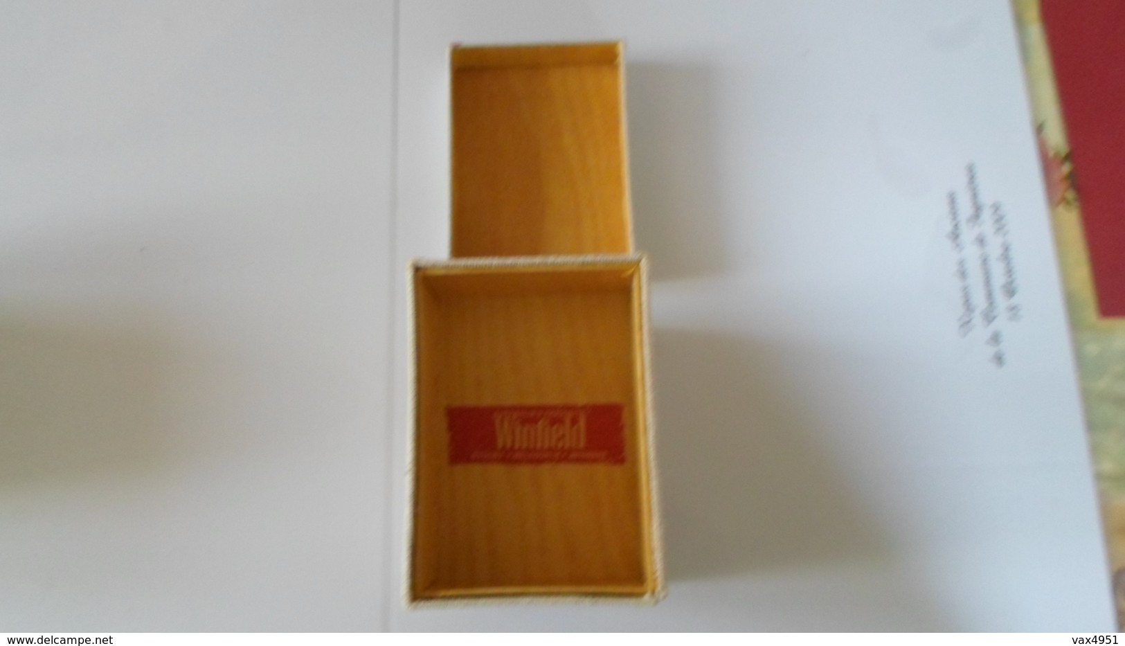 TABAC  WINFIELD ROUGE  PORTE  PAQUETS CIGARETTE    ****    RARE     A  SAISIR ***