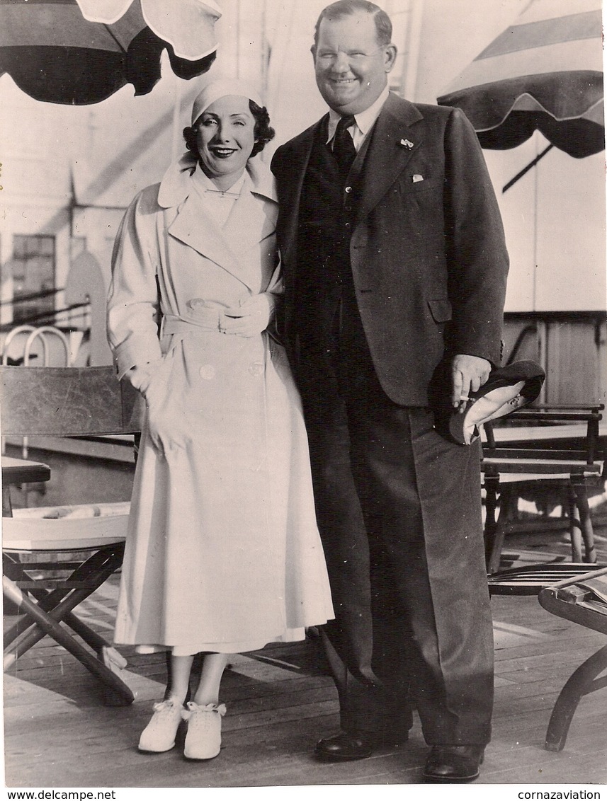 Oliver Hardy Et Son épouse - 1933 - Célébrités