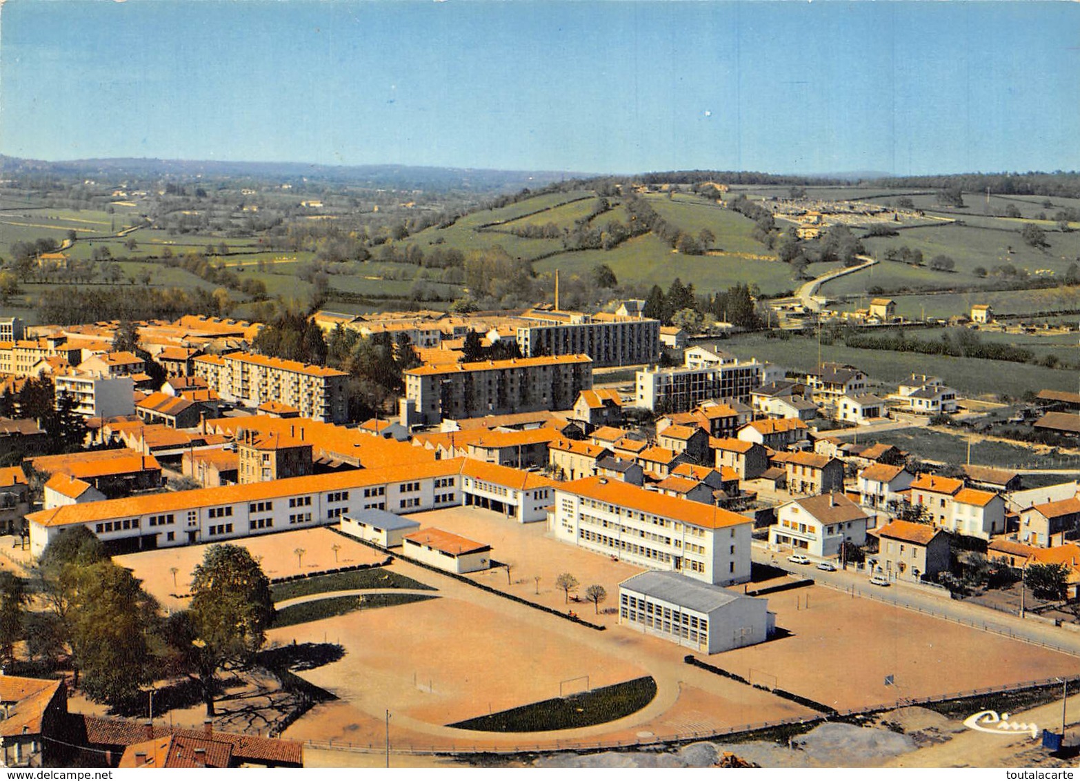 CPSM 42 CHARLIEU VUE PANORAMIQUE AERIENNE LE NOUVEAU GROUPE SCOLAIRE     Grand Format 15 X 10,5 - Charlieu