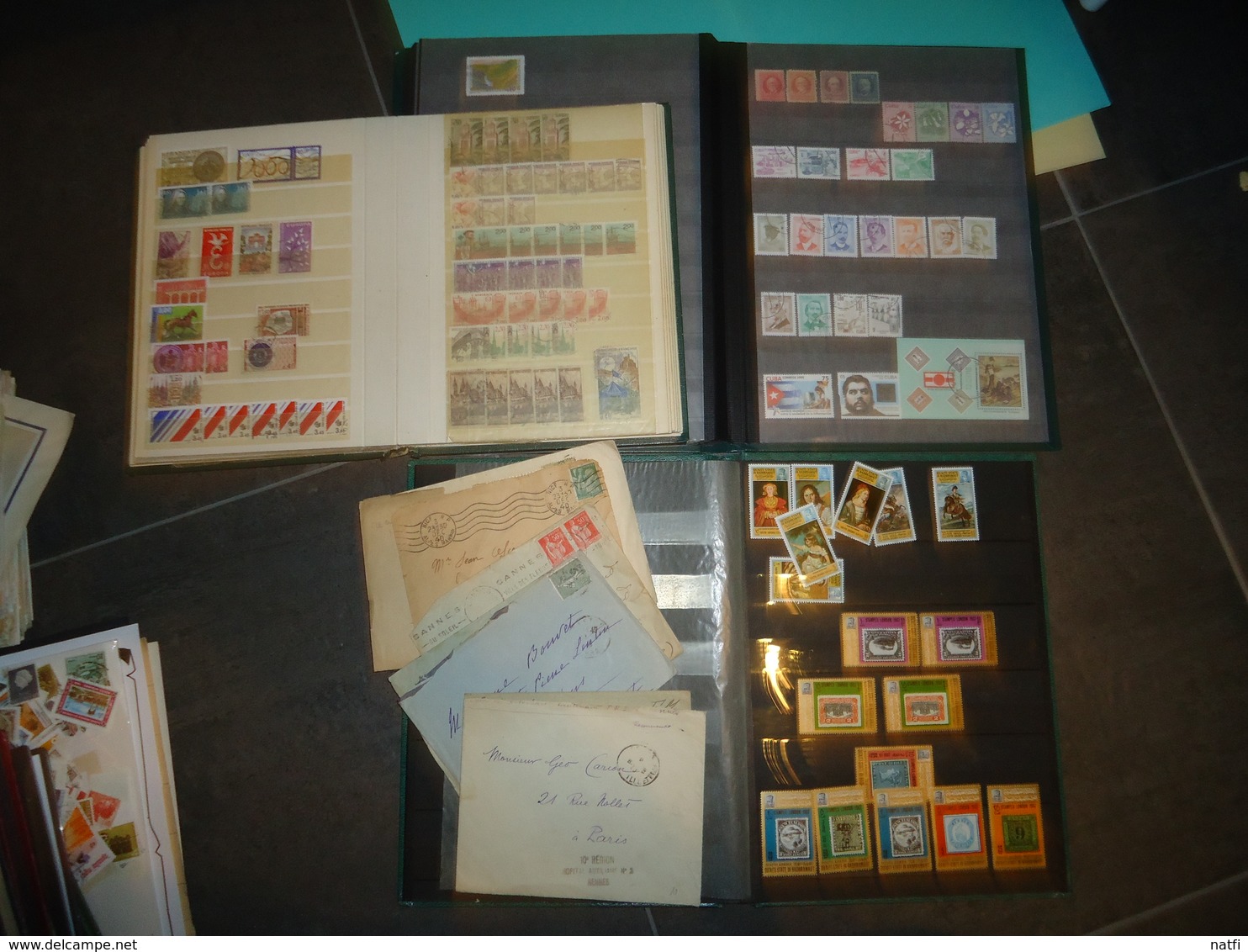 GROS LOT DE 28KG  DE TIMBRES ALBUMS VRACS ET ENVELOPPES  TOUT PAYS VOIR PHOTOS ET DESCRIPTION