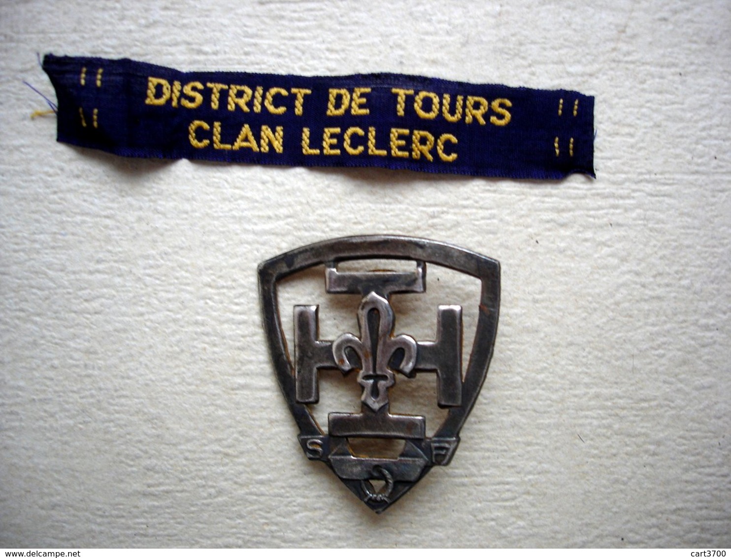 Insigne De Chapeau Scout  Et Ecusson Marqué DISTRICT DE TOURS (37) Clan LECLERC Période Libération WW2 Scoutisme - Scoutisme