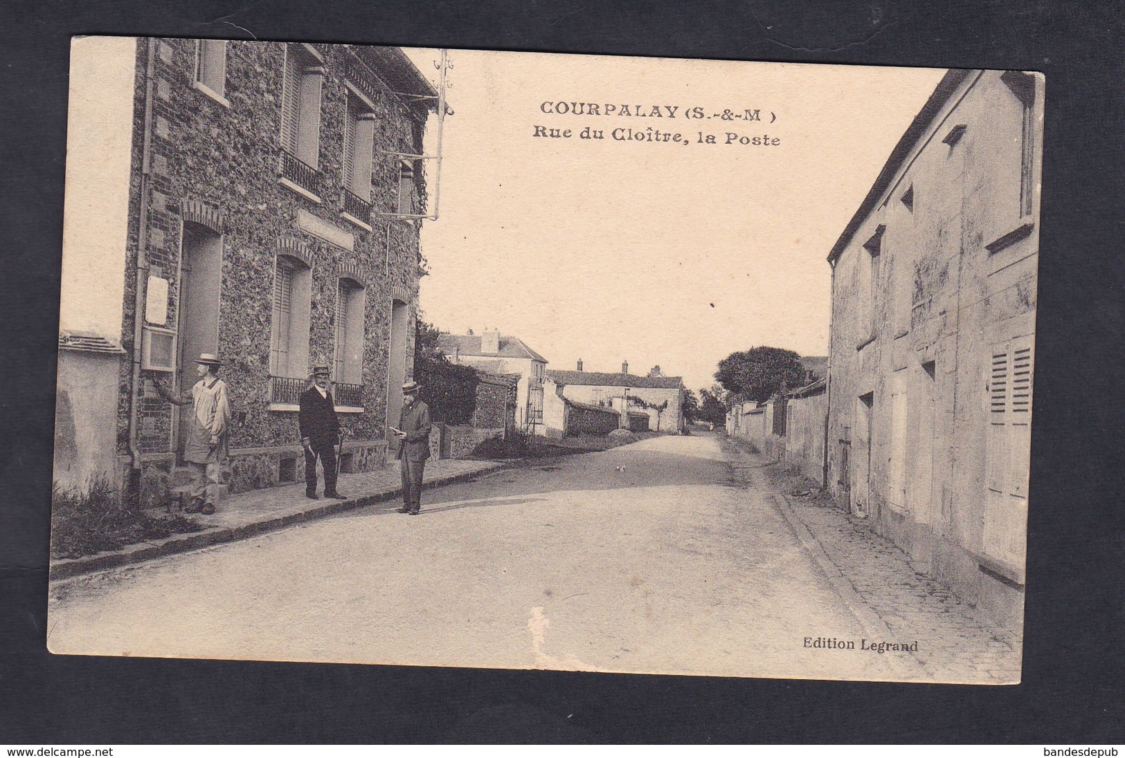 Courpalay (77) Rue Du Cloitre La Poste ( Correspondance Guerre 14-18 Sujet Permissions Pour Moisson Ed. Legrand ) - Autres & Non Classés