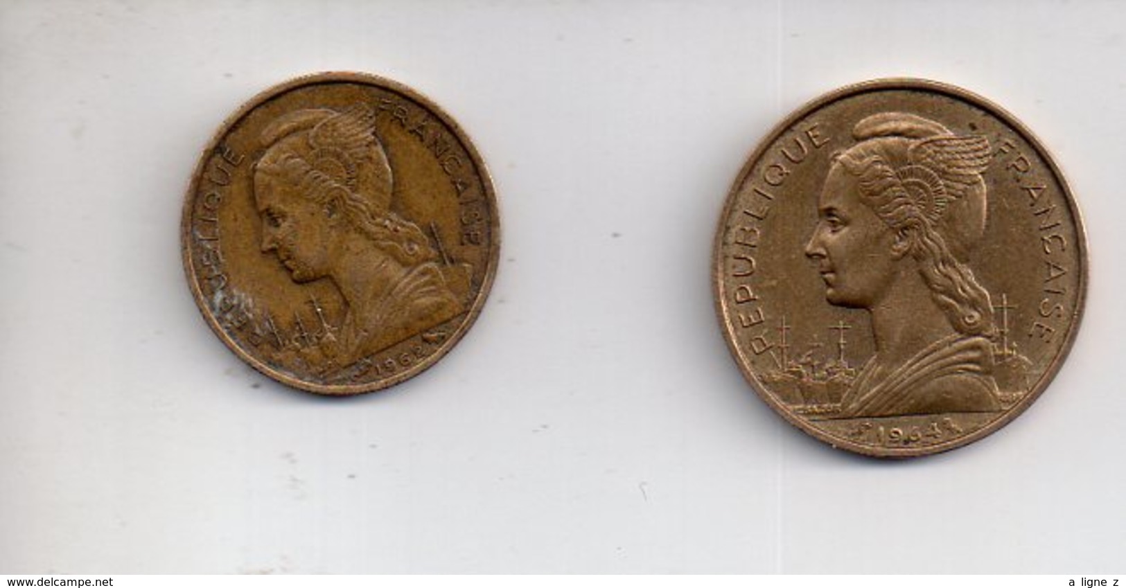 Sac X  : Monnaie Coin Lot De 2 - Ile De La Réunion 10 Francs 1962 Et 20 Francs 1964 - Reunión