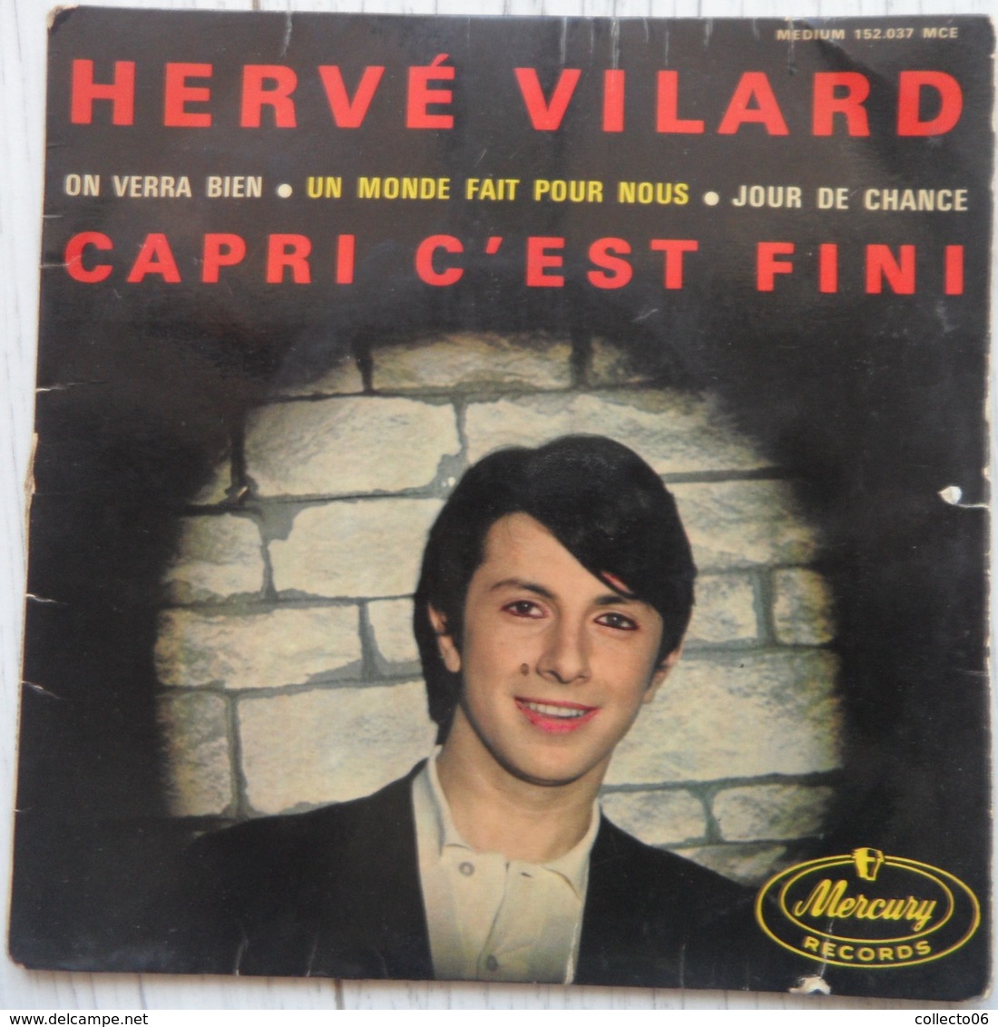 45 Tours Hervé Vilard Capri C'est Fini Ref:152.037 MCE - Autres - Musique Française