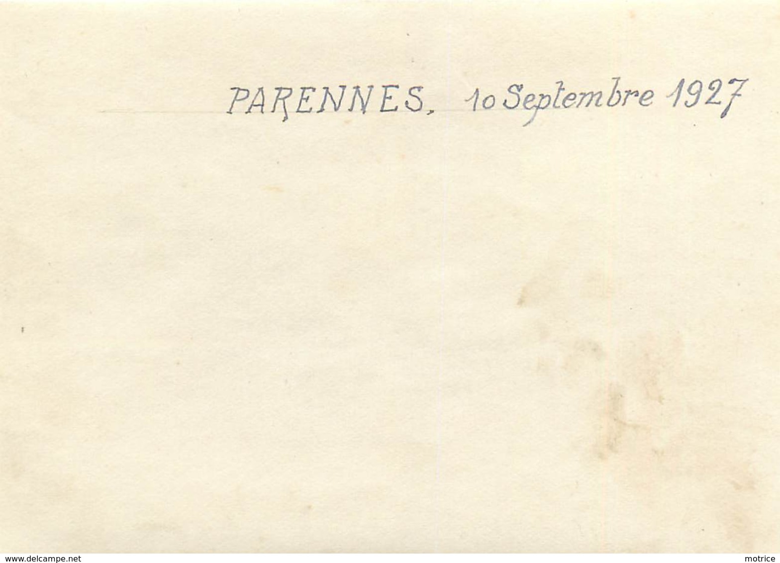 PARENNES (sarthe)- Photo De Famille, En 1927 ( Photo Format 11,1cm X 7,9cm). - Lieux