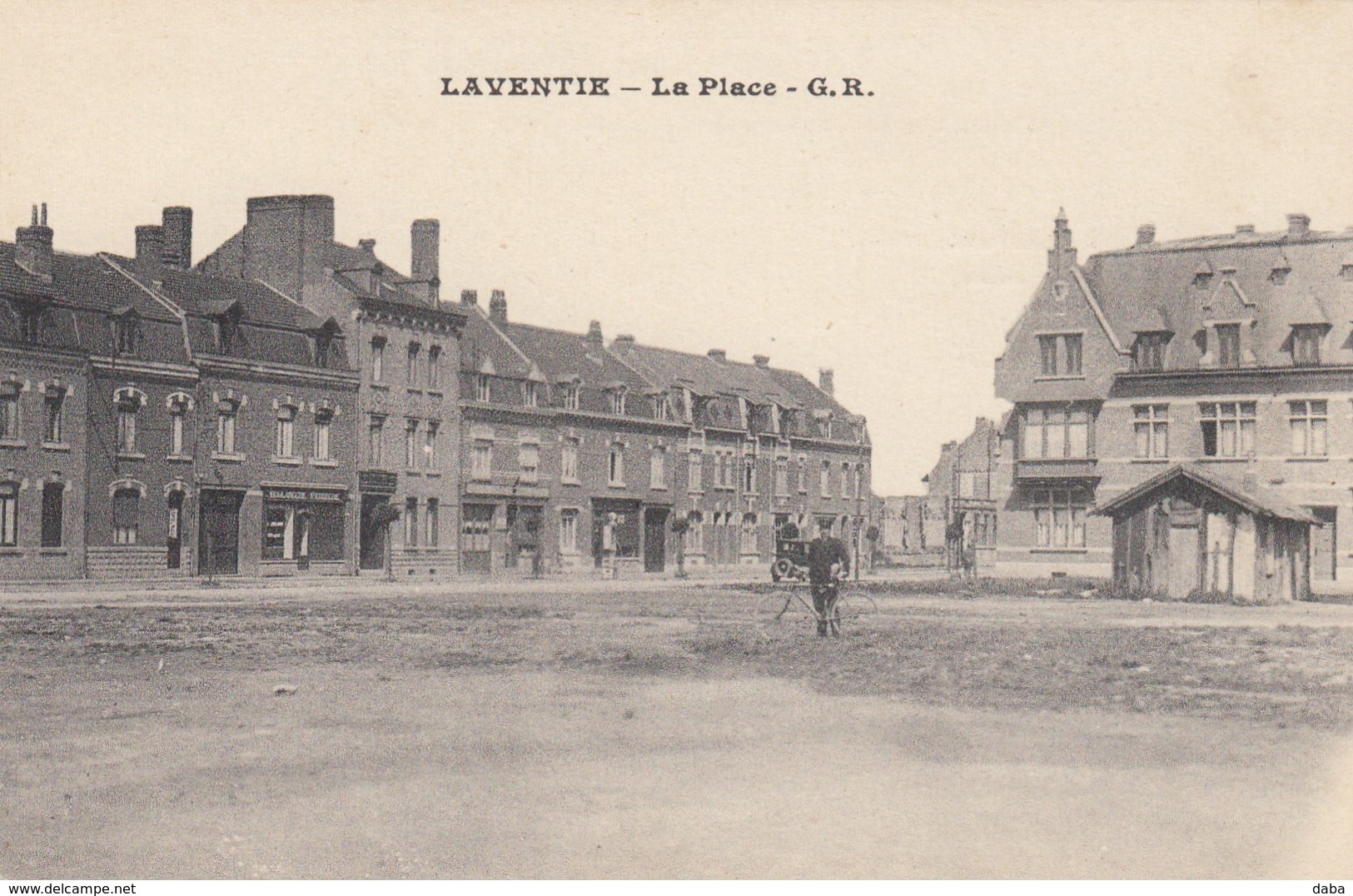 Laventie.  La Place - Laventie