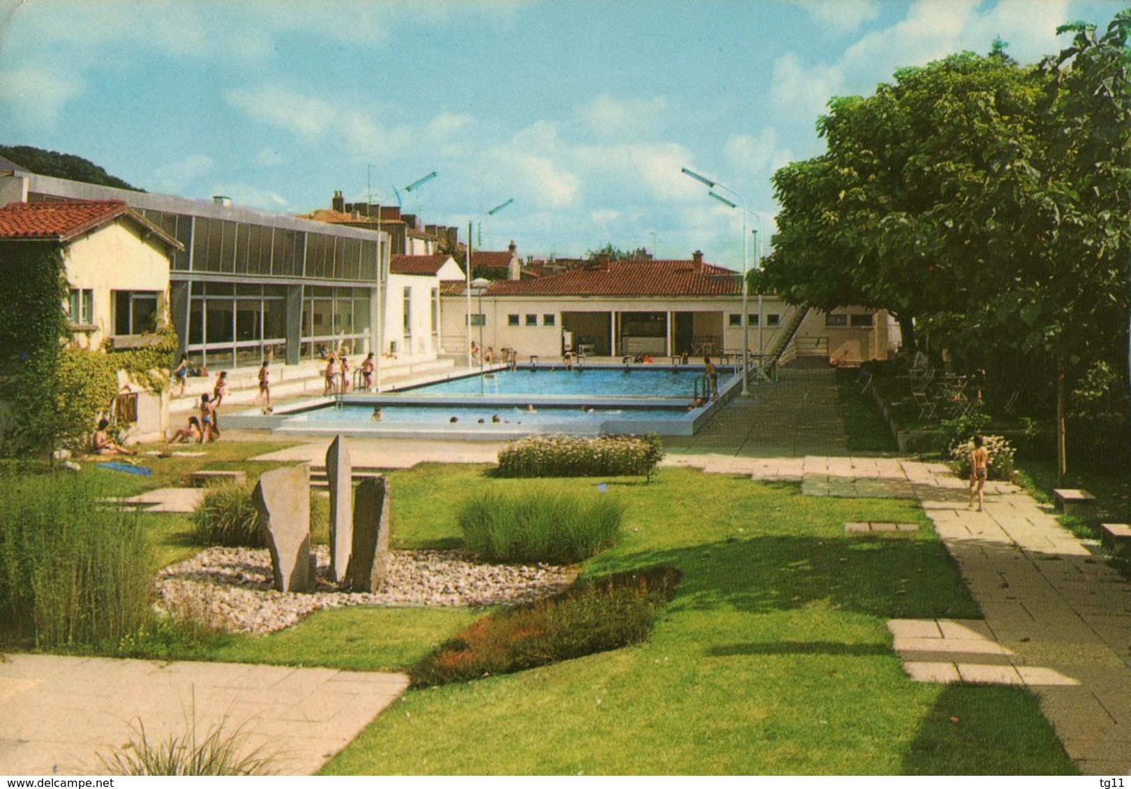 85 - LA ROCHE SUR YON - LA PISCINE - La Roche Sur Yon