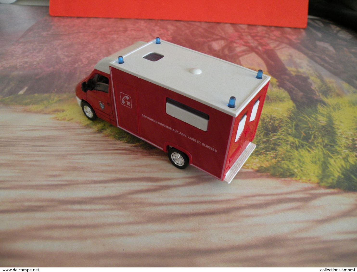 Renault Master - Pompier - 1/50 - SOLIDO France - - Brandweer