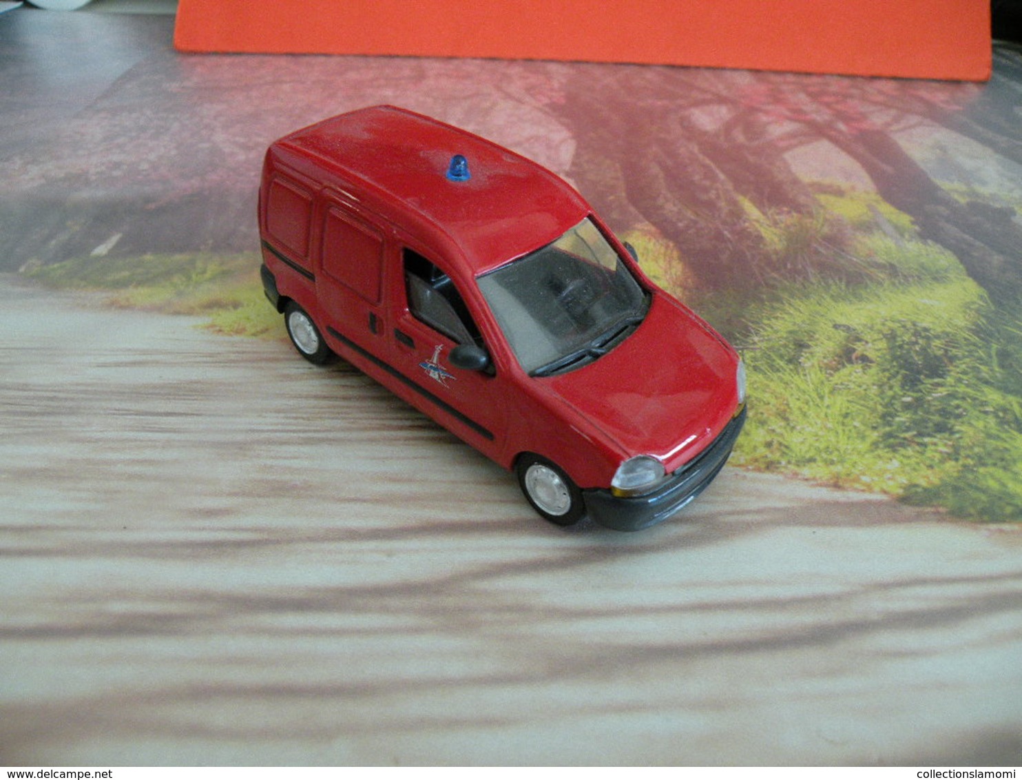 Véhicule De Pompier - Renault Kangoo 1988, Ville De Paris - 1/43 - SOLIDO FRANCE - - Pompiers