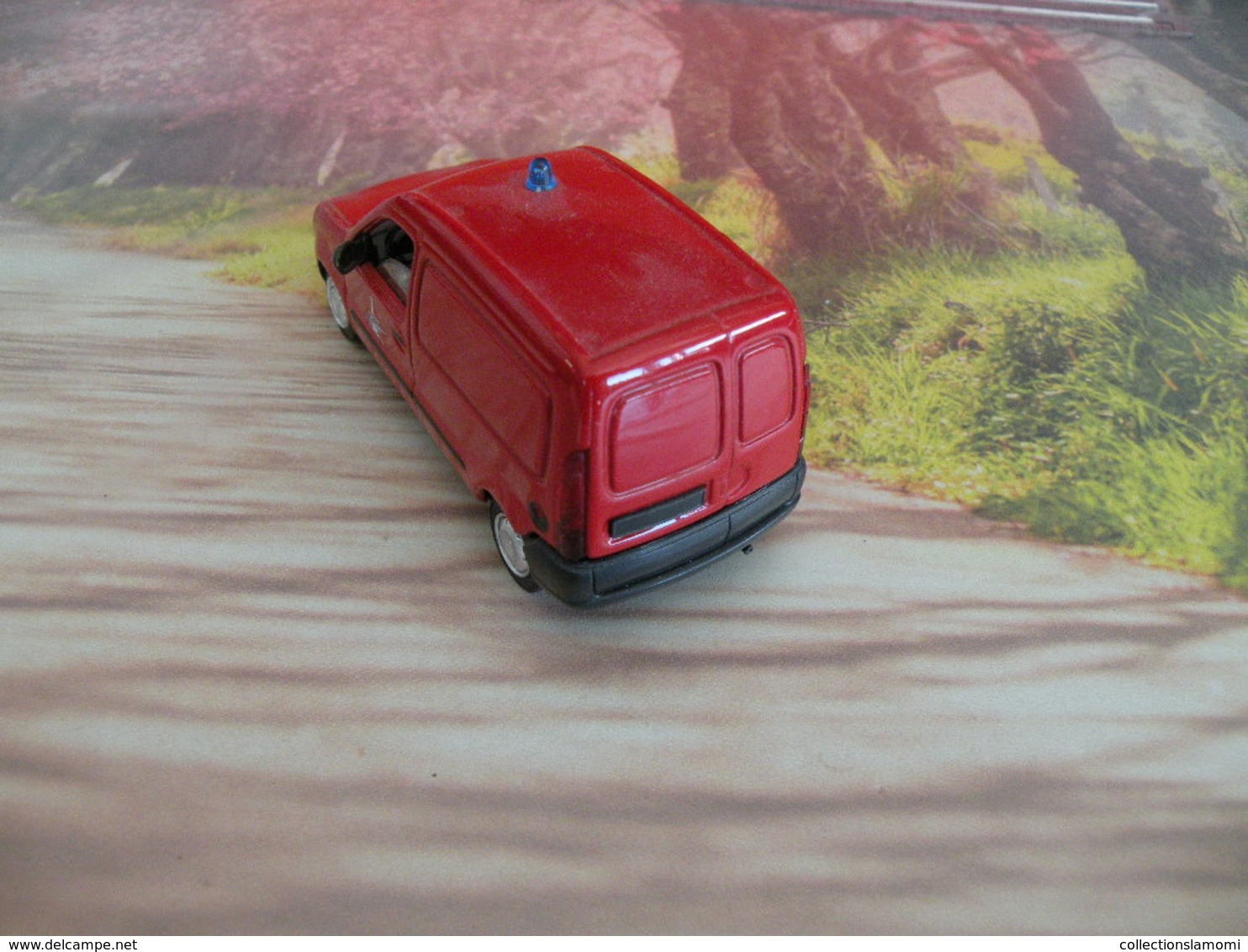 Véhicule De Pompier - Renault Kangoo 1988, Ville De Paris - 1/43 - SOLIDO FRANCE - - Pompiers