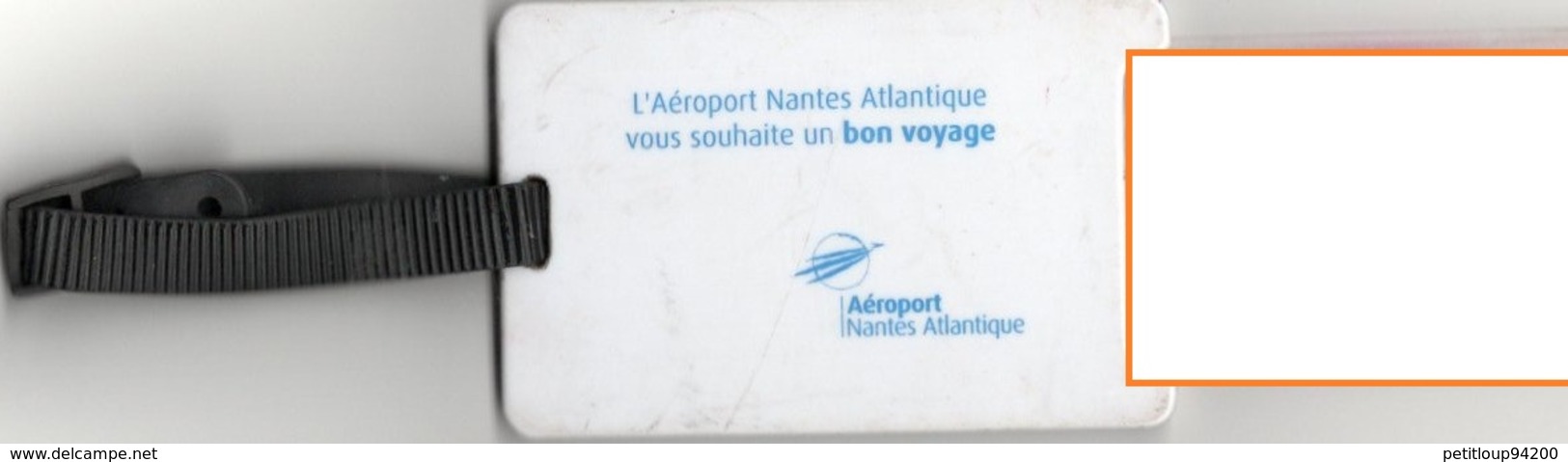 PORTE ETIQUETTES A BAGAGES Aéroport Nantes Atlantique - Aufklebschilder Und Gepäckbeschriftung