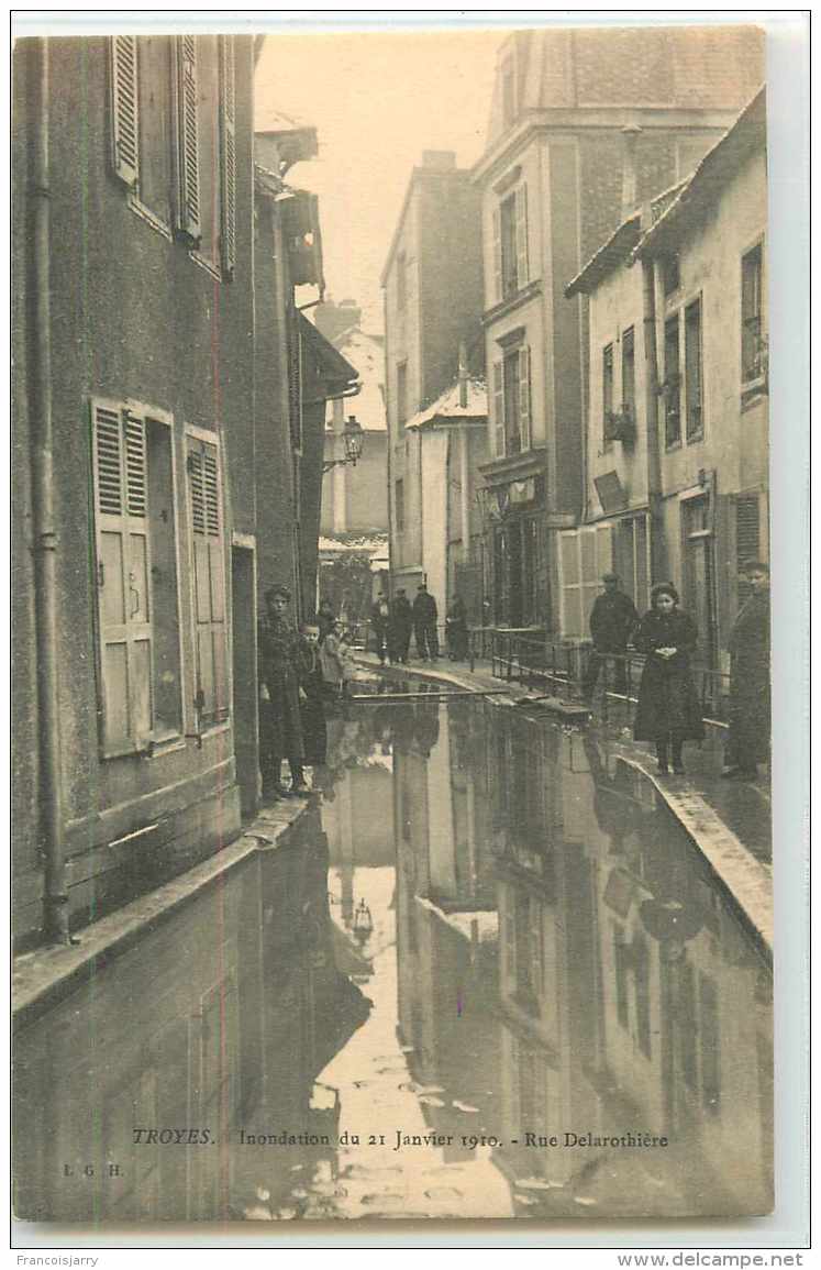 23032 - TROYES - INONDATIONS DU 21 JANVIER 1910 / RUE DELAROTHIERE - Troyes