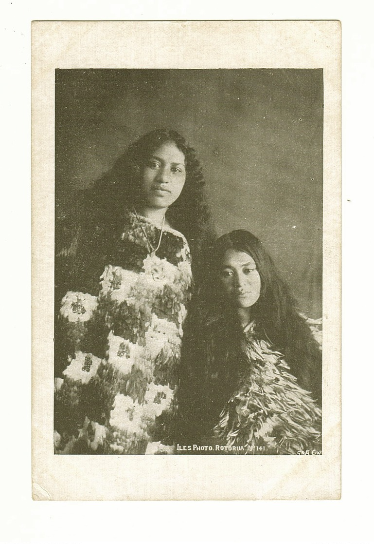 New Zealand (NZ), Roturua, Two Young Maori Women, Cloaks, Tiki Pendant, Printed Postcard - New Zealand