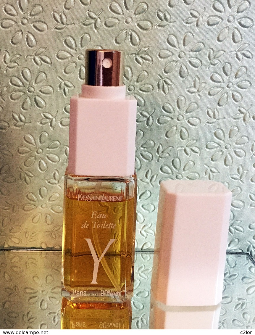 Ancien Flacon Eau De Toilette Spray "Y" De  YVES SAINT LAURENT 30 Ml - Non Classés